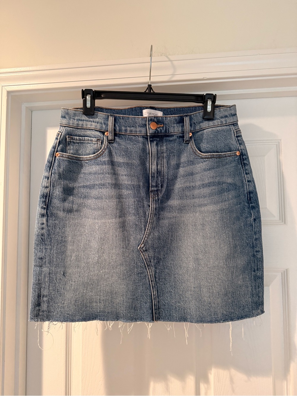 Evereve denim mini skirt